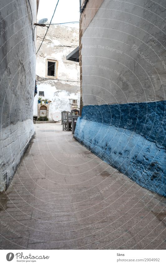 old town alley Living or residing Flat (apartment) Essaouira Morocco Africa House (Residential Structure) Wall (barrier) Wall (building) Facade Transport