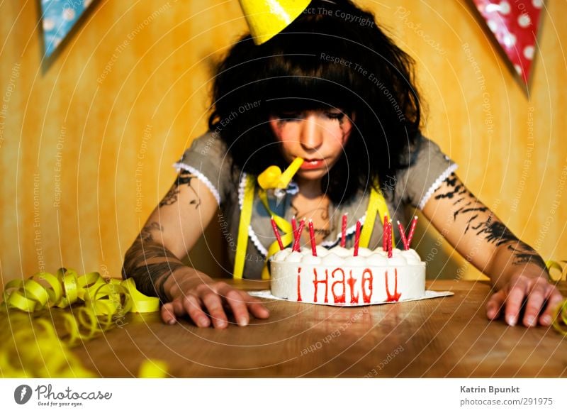 i Hate u Cake Birthday Candle party hat toot Human being Feminine Young woman Youth (Young adults) 1 18 - 30 years Adults Tattoo Feasts & Celebrations Sadness
