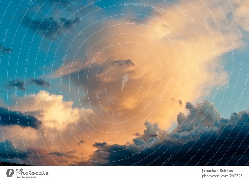 Corsica XV Environment Sky Clouds Freedom Peace Kitsch Orange Blue Blue sky Skyward Structures and shapes Cloud cover Cloud formation Mountain cloud Illuminate