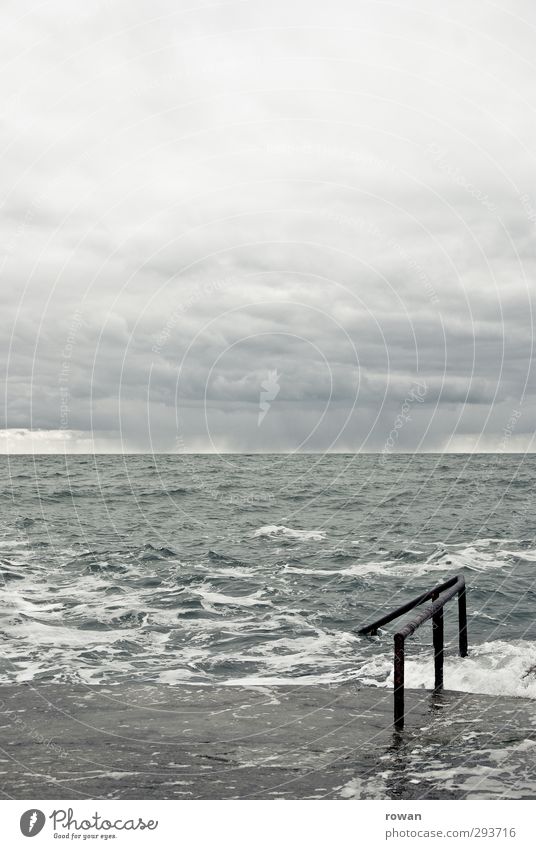 Forty foot Nature Sky Clouds Bad weather Storm Fog Waves Coast Ocean Dark Cold Swimming & Bathing Gray Handrail Concrete Horizon Water Dublin Colour photo