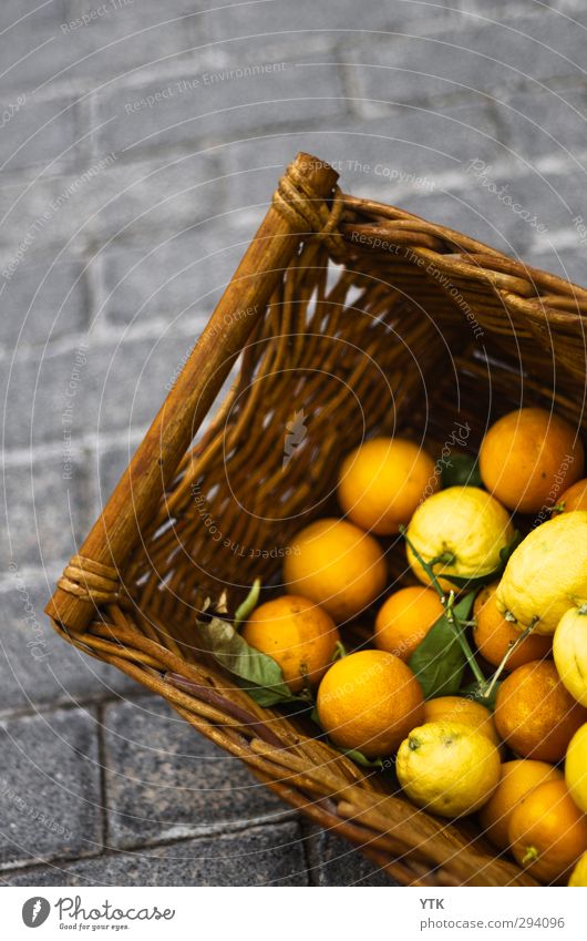 Basket of Orange Food Fruit Nutrition Eating Organic produce Touch Fragrance Shopping Old Esthetic Street Adhesive plaster Sell street sale Trade Markets