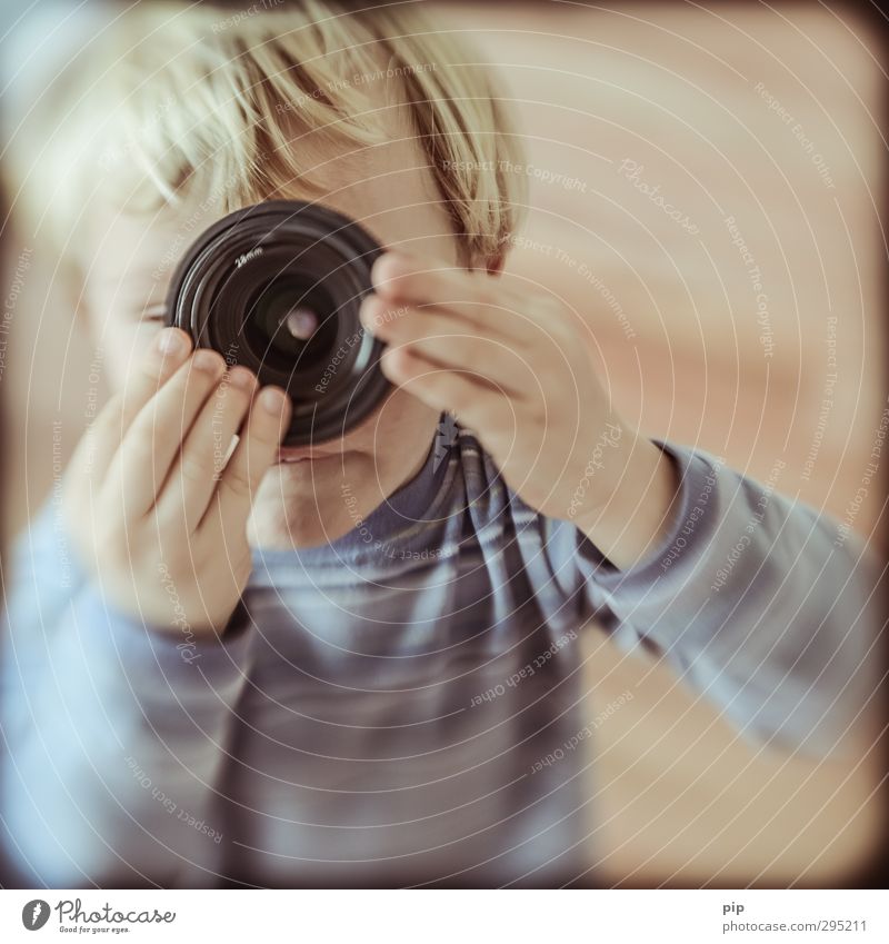 lens-baby composer Objective Lens Human being Child Boy (child) Infancy Head Hair and hairstyles Eyes Hand 1 Observe Discover Looking Playing Curiosity Cute