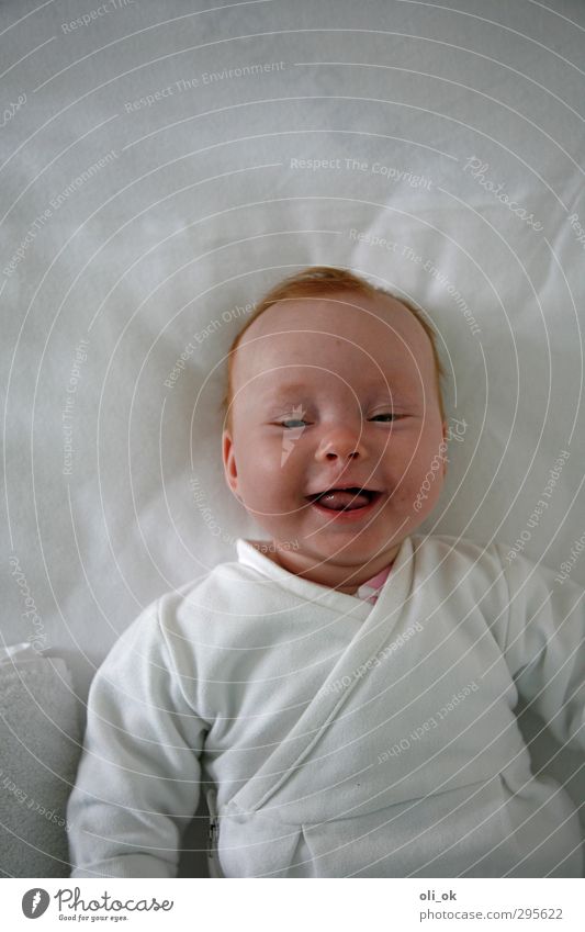 baby pools Baby Head Chest 1 Human being 0 - 12 months Laughter Cute White Happiness Contentment Infancy Colour photo Interior shot Copy Space top