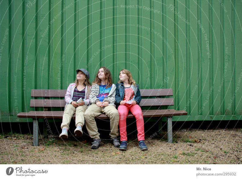 Youth photo | Hanna´s-Guck-in-the-Air Brothers and sisters Friendship Infancy Youth (Young adults) 3 Human being 8 - 13 years Child Cap Long-haired Observe Sit