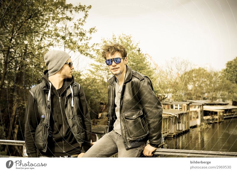 berlin-style 5 Lifestyle Study Masculine Brother 2 Human being Musician Capital city Fashion Jacket Sunglasses Cool (slang) Hip & trendy Uniqueness Power