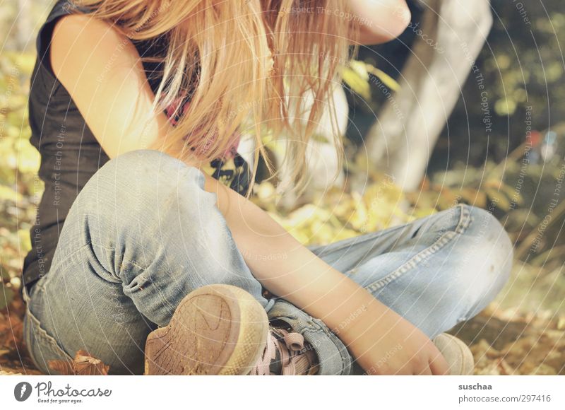 shake your hair for me ... Feminine Child Girl Infancy Body Skin Hair and hairstyles Arm Legs Feet 1 Human being 8 - 13 years Nature Autumn Beautiful weather