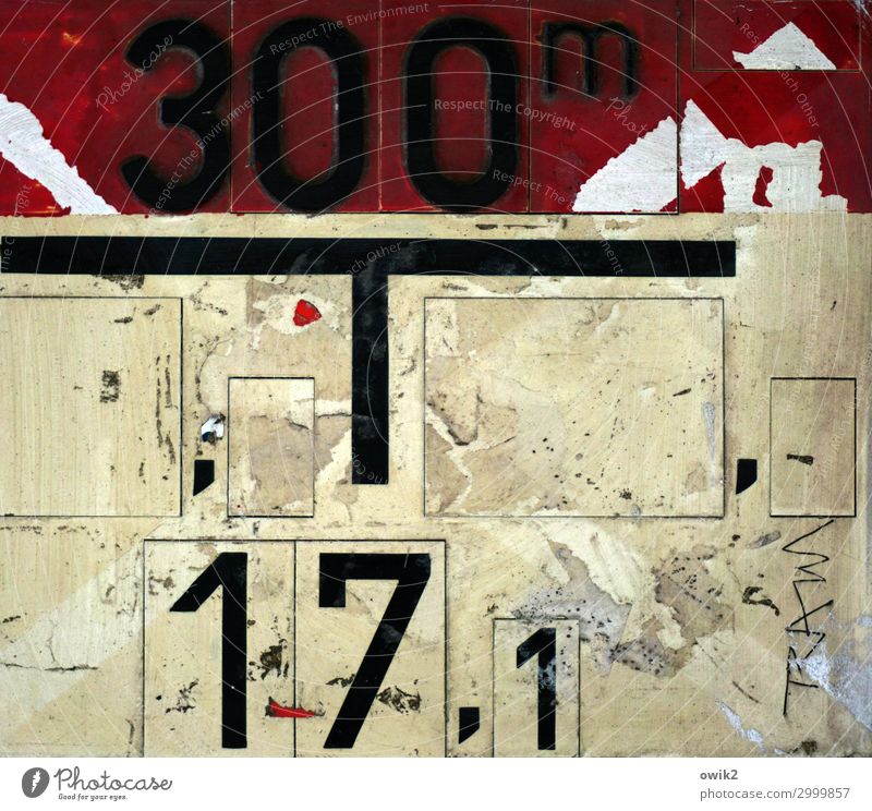 Urban life Plastic Sign Digits and numbers Signs and labeling Old Dirty Trashy Town Wild Yellow Red Black Abrasion Colour photo Subdued colour Exterior shot