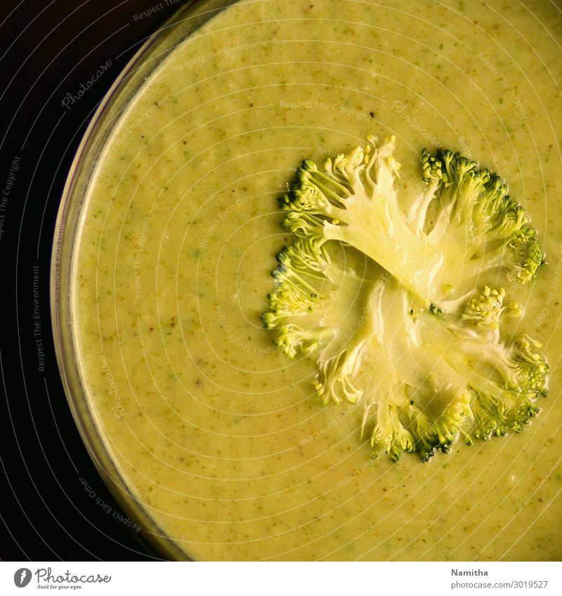 Broccoli soup Food Vegetable Soup Stew Nutrition Eating Lunch Vegetarian diet Diet Bowl Delicious Safety (feeling of) Appetite Subdued colour Interior shot Day