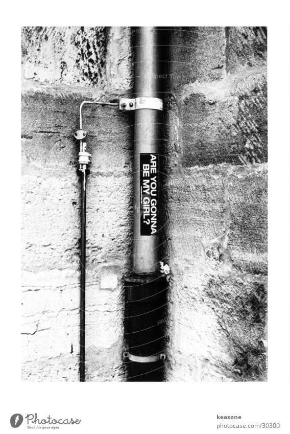 be my girl Label House (Residential Structure) Close-up Graffiti Black & white photo Contrast Modern Rain http://www.keasone.de