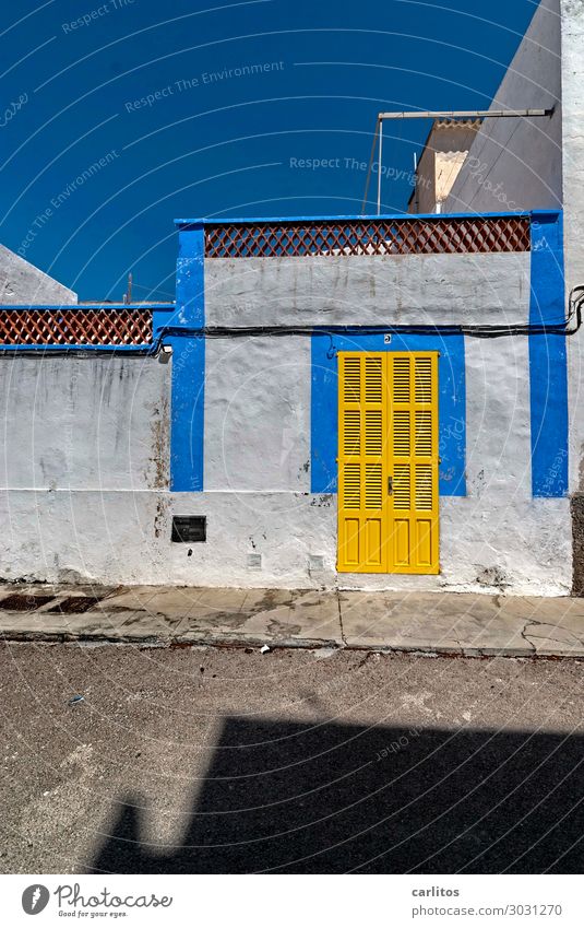 casa azul-amarilla Door Yellow Blue Majorca postage paid Closed Intimacy Vacation & Travel Romance Old Shutter Roof terrace