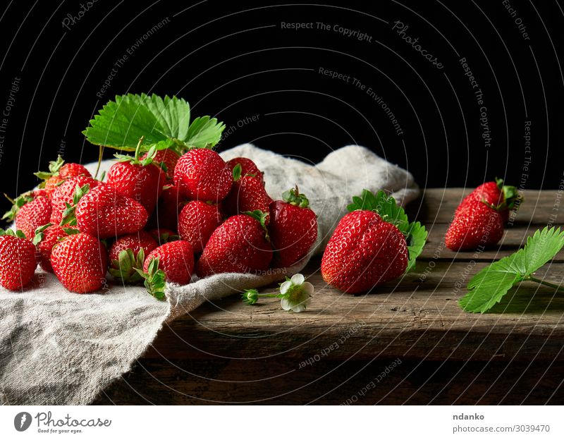 bunch of fresh ripe red strawberries Fruit Dessert Vegetarian diet Summer Table Nature Leaf Wood Eating Dark Fresh Small Delicious Natural Juicy Green Red Black
