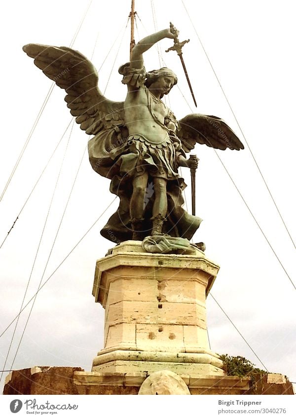 Angel with sword Sculpture Culture Tourist Attraction Engelsburg Rome Stone Fight Aggression Esthetic Threat Cool (slang) Brown Gold Emotions Power