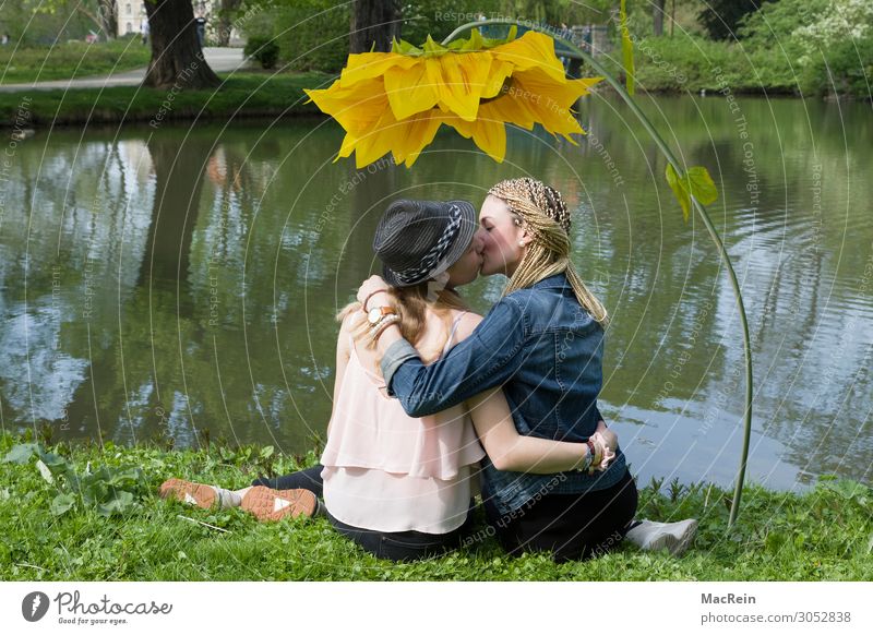 Lesbian couple Style Beautiful Relaxation Summer Human being Homosexual Young woman Youth (Young adults) Woman Adults Friendship Life 2 18 - 30 years Culture