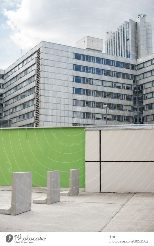 Chemnitz l AST10 Town Downtown House (Residential Structure) High-rise Wall (barrier) Wall (building) Facade Modern Barrier Colour photo Exterior shot Deserted