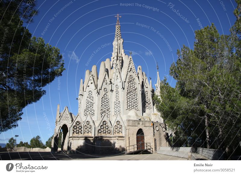 Church of the Gaudi pupil Spain Village Manmade structures Building Tourist Attraction Religion and faith Modernism Architecture Colour photo Exterior shot Day