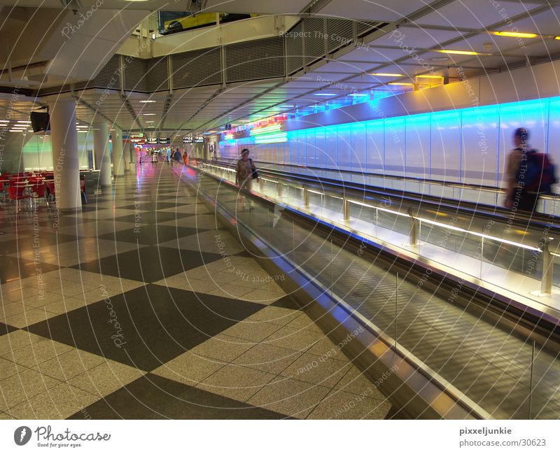 SPEEDofTIME Transport Airport roller slide long way Reflection