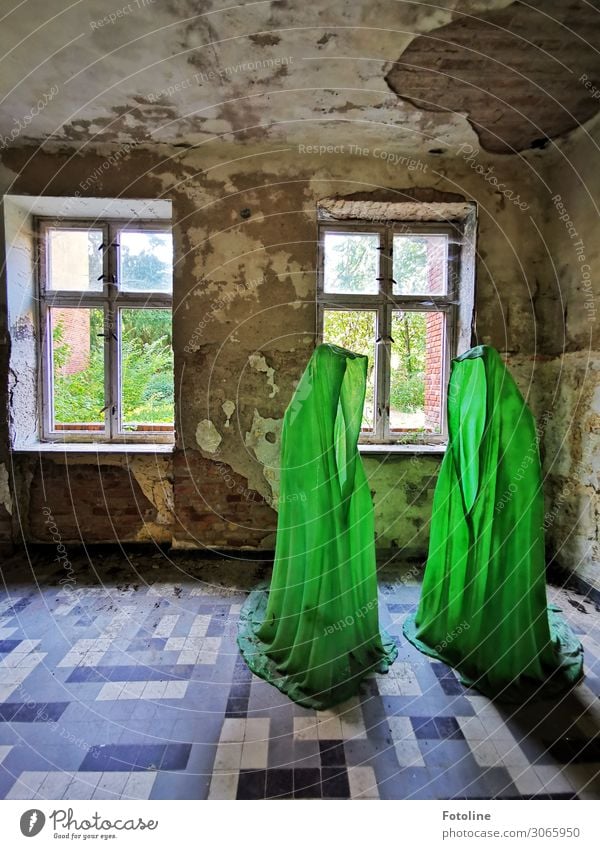 Strange figures Deserted House (Residential Structure) Manmade structures Building Architecture Wall (barrier) Wall (building) Window Old Bright Green