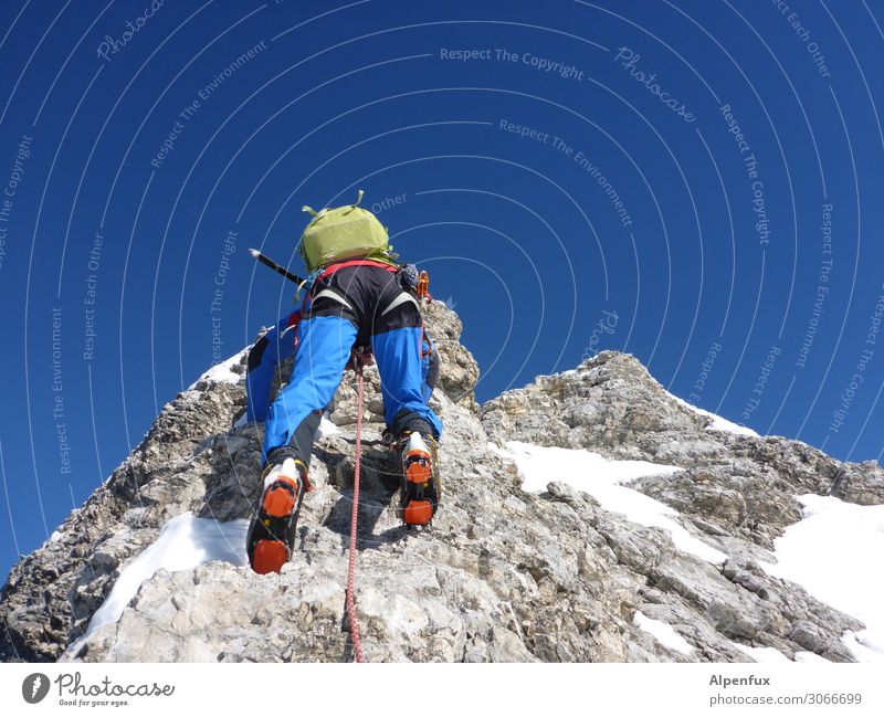 The Führer's ass! Man Adults Hill Rock Alps Mountain Zugspitze Snowcapped peak Joy Contentment Self-confident Cool (slang) Optimism Success Power Willpower