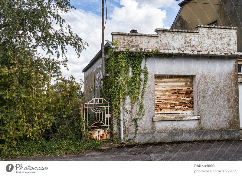 Small abandoned house with a rusty gate gate House (Residential Structure) Nature Landscape Tree Grass Village Hut Building Facade Old Colour belgique decayed