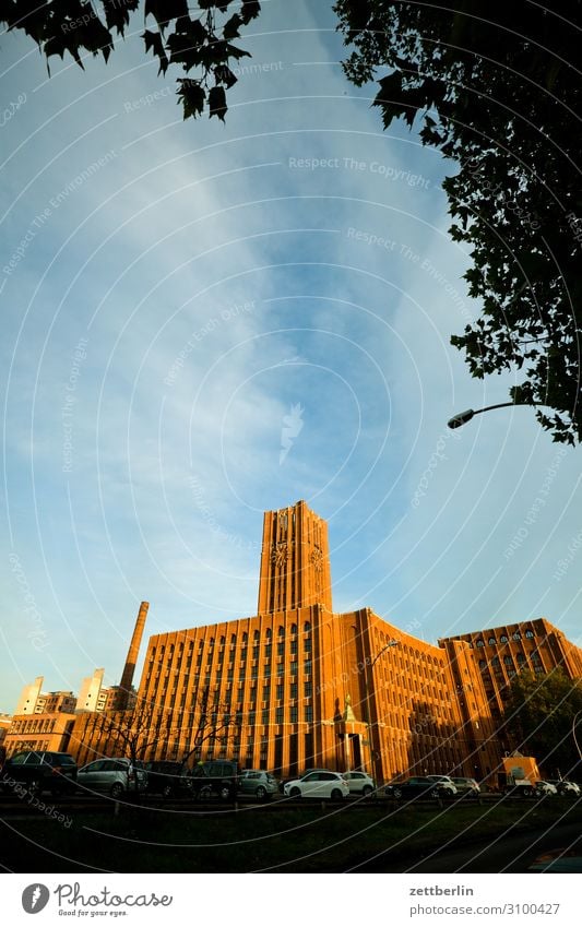 Ullstein house Architecture Berlin Worm's-eye view Sky Heaven Airport Berlin-Tempelhof Tower ullsteinhaus ullstein publishing house Publishing house Landmark