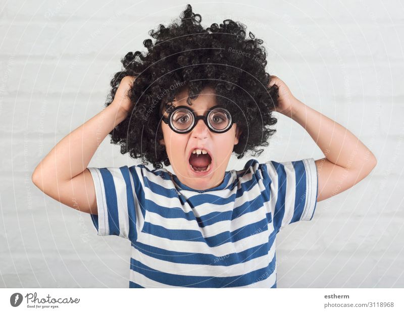 angry boy wearing nerd glasses who pulls his hair Lifestyle Human being Masculine Infancy 1 8 - 13 years Child Eyeglasses Wig To hold on Sadness Funny