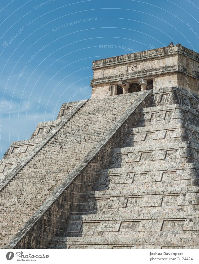 Pyramid of Kukulcan Vacation & Travel Tourism Sightseeing Ruin Manmade structures Architecture Tourist Attraction Landmark Old Ancient ancient building