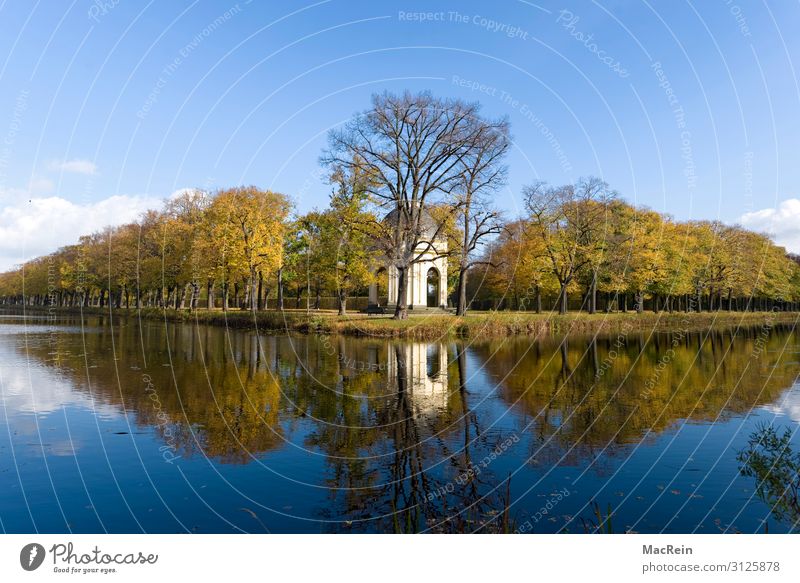 Corner Pavilion Graft Garden Nature Hannover Herrenhäuser Gardens Domed roof Promenade Lower Saxony Water ditch Reflection Autumn Deserted Sky Blue Colour photo