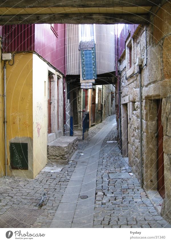 alleyways Portugal Alley Laundry Europe Porto Lanes & trails sneeze