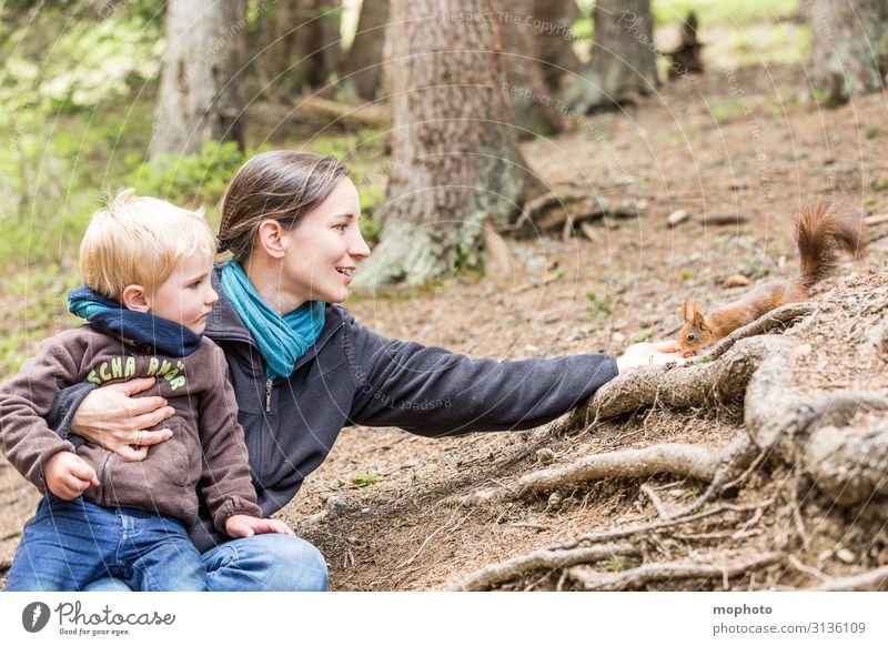 Feeding squirrels #4 Vacation & Travel Trip Child Human being Masculine Feminine Toddler Boy (child) Woman Adults Mother Family & Relations Infancy Hand 2