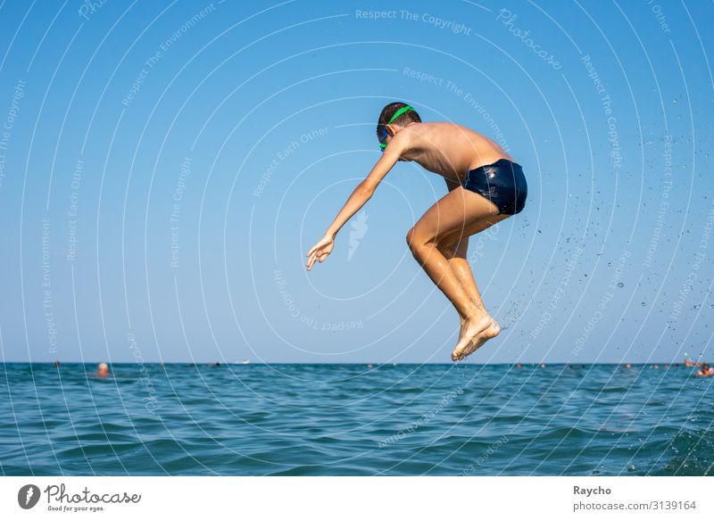 Airborne Swimming & Bathing Summer Summer vacation Human being Masculine Child Boy (child) Youth (Young adults) Body Skin Hand Legs 1 8 - 13 years Infancy Water