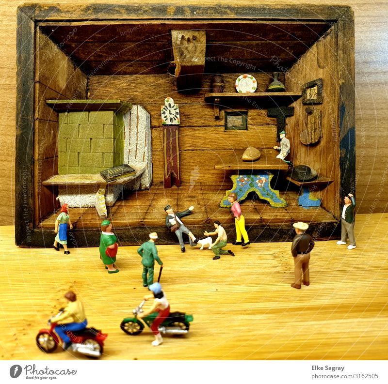 Diorama,miniature worlds "mailman bitten by dog" Toys Decoration Plastic Movement Art Miniature Colour photo Interior shot