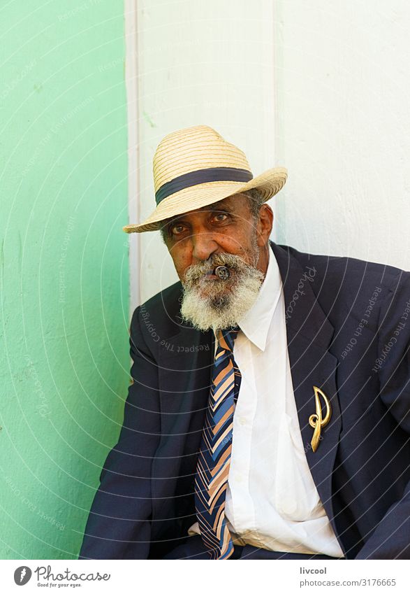 elegant old man smoking a cigar , trinidad - cuba Lifestyle Elegant Happy Island Human being Man Adults Male senior Grandfather Body Head Face Eyes Ear Nose