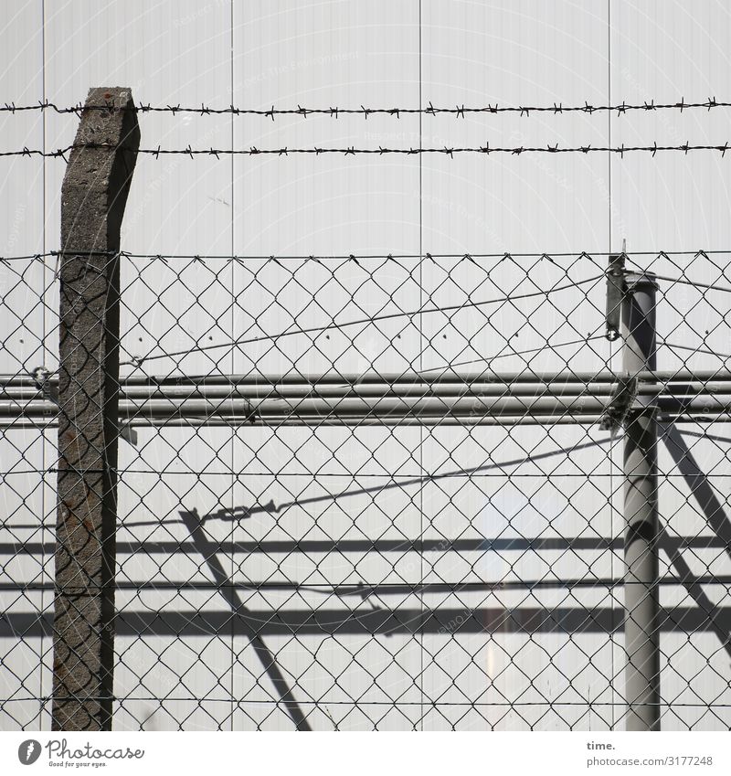 Stories of the fence (XII) Industrial plant Wall (barrier) Wall (building) Fence Fence post Wire netting Wire netting fence Barbed wire fence Concrete Metal