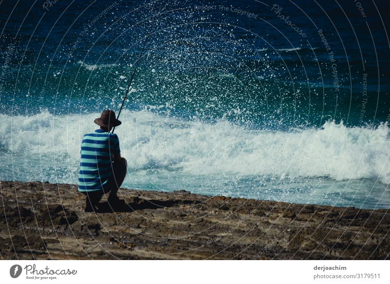 the "old" man and the sea Masculine Senior citizen 1 Human being 60 years and older Environment Summer Beautiful weather Ocean Queensland Australia Deserted