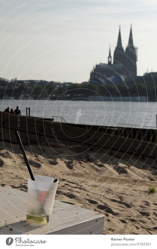 Summer Feelings: Cologne Cathedral and Long Drinks Beverage Lemonade Alcoholic drinks Longdrink Cocktail Sunbathing Beach Bar Cocktail bar Feasts & Celebrations