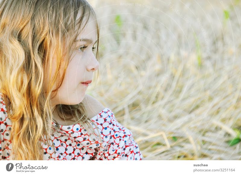girls (4) Child Girl Girlish Lovely Beautiful Sweet Soft Bright Summery Easy Portrait photograph Face Looking View to the side Profile Sunlight Exterior shot
