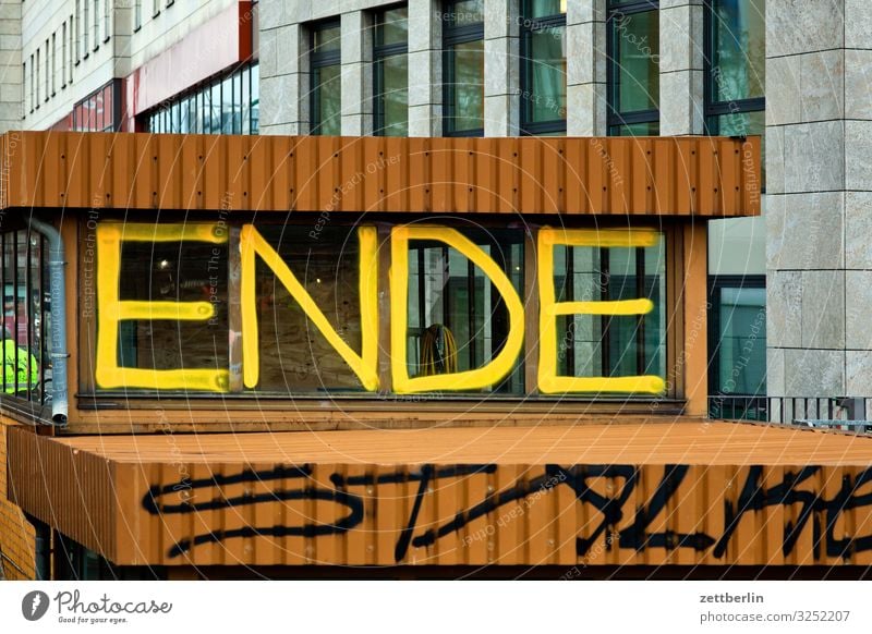 end End Characters Graffiti Tagging (graffiti) Keyword Lettering Letters (alphabet) Divide Couple Relationship Business partnership Architecture Berlin City
