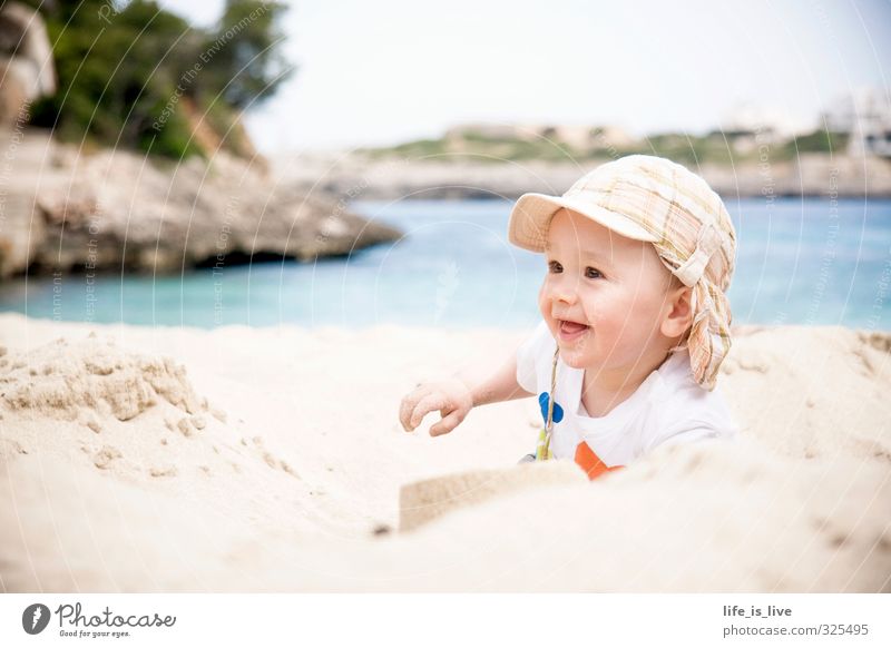 summertime Playing Vacation & Travel Far-off places Summer vacation Beach Ocean Masculine Baby Toddler Infancy 1 Human being 0 - 12 months Sand Smiling