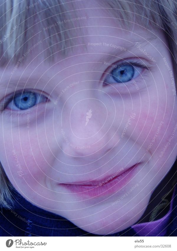 melina Portrait photograph Girl Child blue eyes Close-up