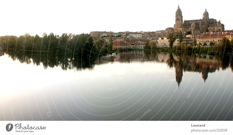 Salamanca Panorama (View) Tree House (Residential Structure) Town Building Domed roof Spain Europe Reflection River Water Sky Blue Tower Large Panorama (Format)