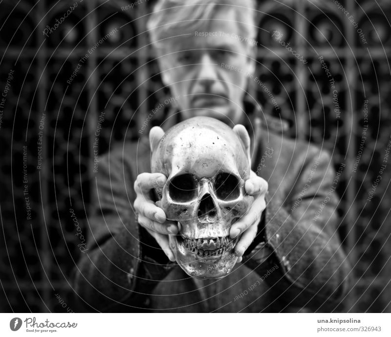 headless Man Adults Head 1 Human being 30 - 45 years Coat Blonde Metal To hold on Threat Dark Crazy Sadness Death Fear Skeleton Death's head Black & white photo