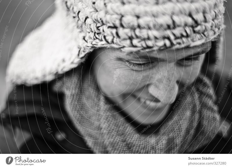 Rømø | * Human being Feminine Head 1 Fashion Clothing Accessory Cap Smiling Congenial Scarf Winter Cold Natural Freckles Black & white photo Exterior shot