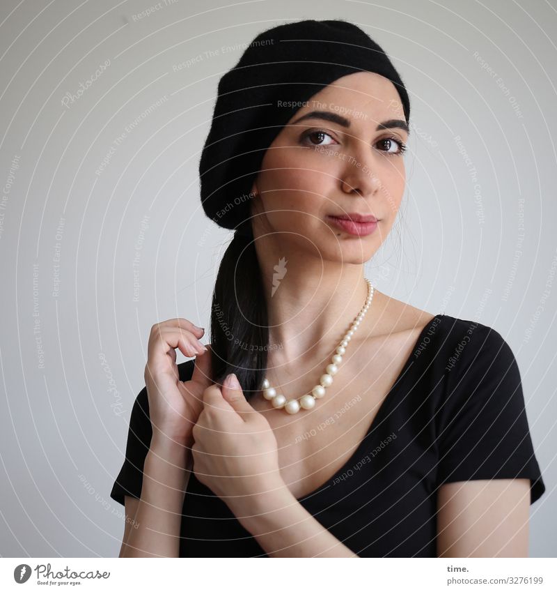 pearl/s Feminine Woman Adults 1 Human being T-shirt Necklace Pearl necklace Cap Black-haired Long-haired Braids Observe To hold on Looking Wait Beautiful