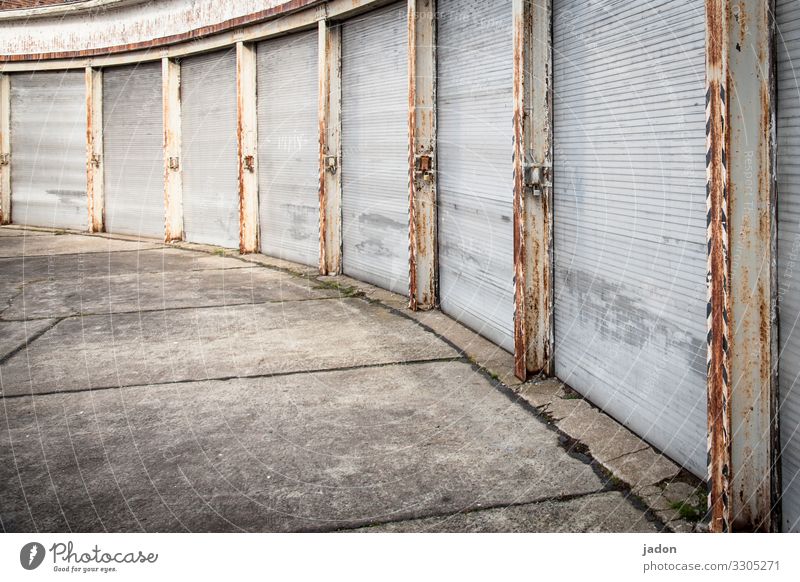 curved space. Logistics House (Residential Structure) Gate Manmade structures Building Architecture Wall (barrier) Wall (building) Old Historic Decline Past