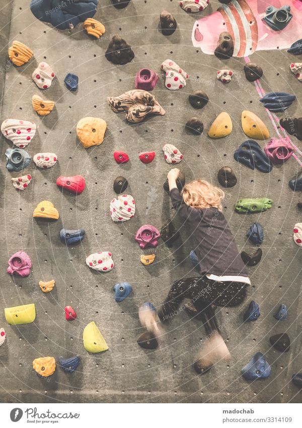 Climbing hall Child Crashing hall Indoor Sports Bouldering Leisure and hobbies Mountaineering Fitness Lifestyle Force Rock hang Strong Grasp practice Climber