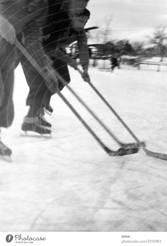 Puck Hunter Sports Fitness Sports Training Winter sports Ice hockey Sporting Complex Masculine Man Adults 3 Human being Horizon Frost Lake Walking Playing