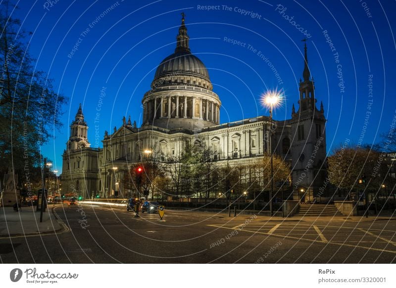 St Pauls Cathedral in London. Lifestyle Luxury Style Design Vacation & Travel Tourism Sightseeing City trip Education Adult Education Workplace Economy Trade