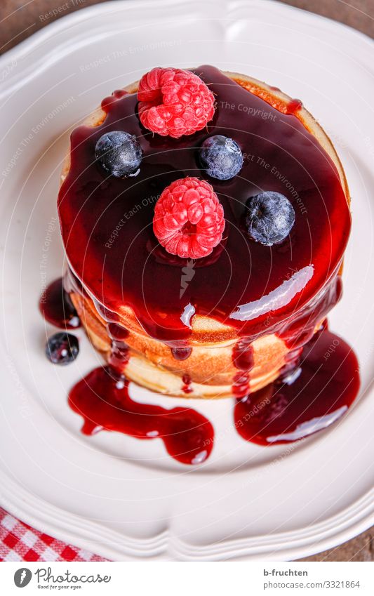 pancakes Food Fruit Dessert Candy Jam Nutrition Organic produce Vegetarian diet Plate Healthy Healthy Eating Restaurant To enjoy Fresh Raspberry Blueberry Syrup