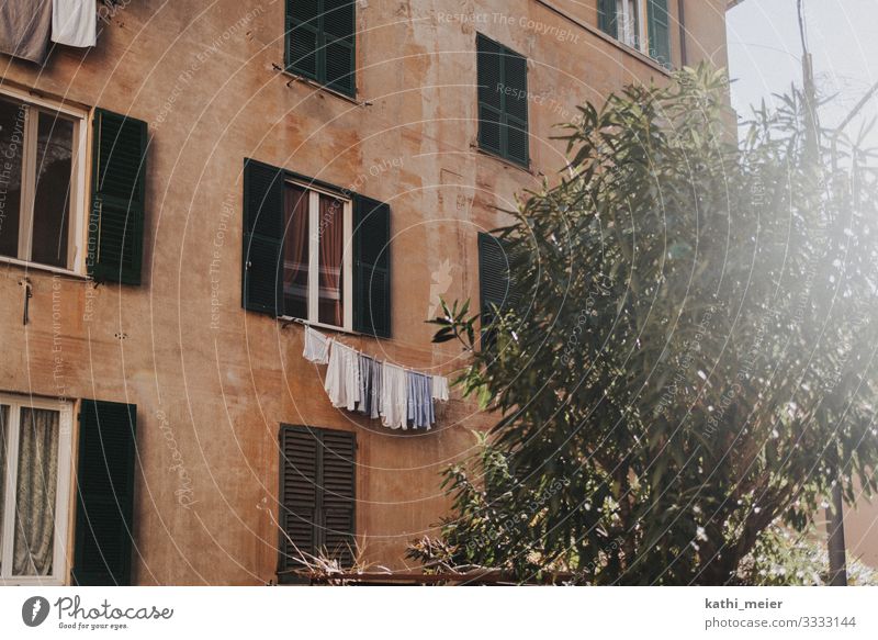 washing day Italy Village Small Town Old town House (Residential Structure) Facade Discover Relaxation Laundry Clothesline Washing Rent Flat (apartment)