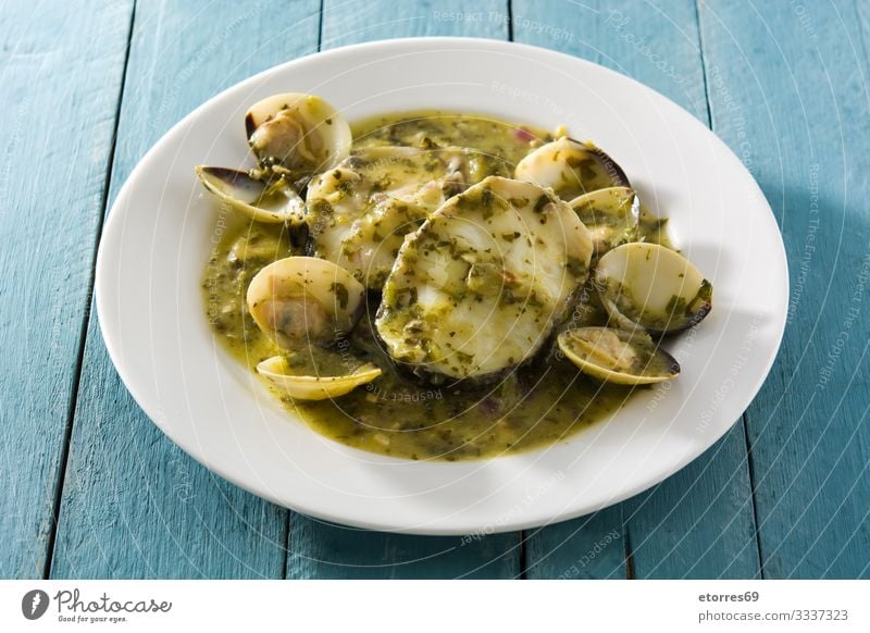 Hake fish and clams with green sauce Blue Delicious Fish Food Healthy Eating Food photograph Fresh Garlic Gourmet Green BBQ hake herbs Parsley pepper Plate